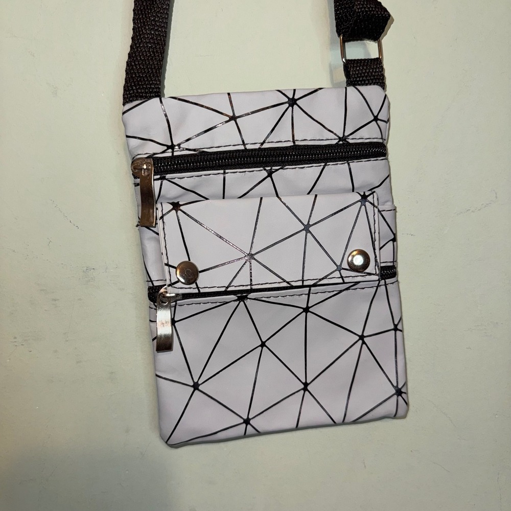 Geometric Reflective Crossbody Bag Grey Black Triangle Pattern Small Travel Bag